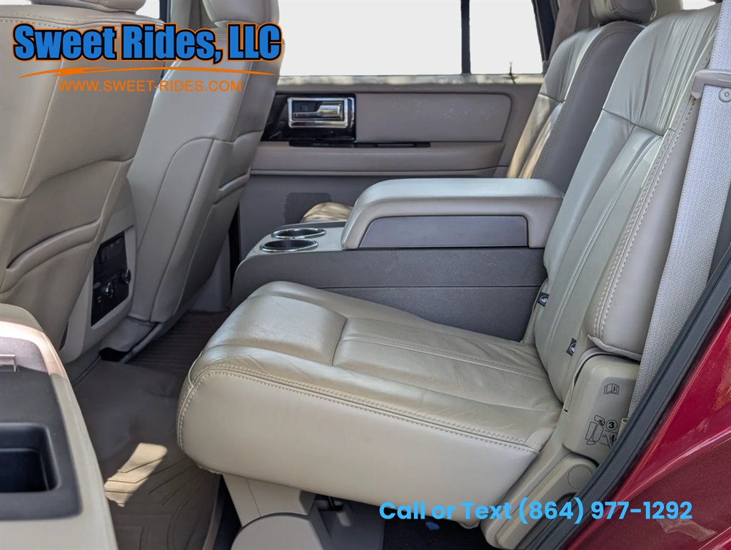 2016 Lincoln Navigator Select - Photo 11