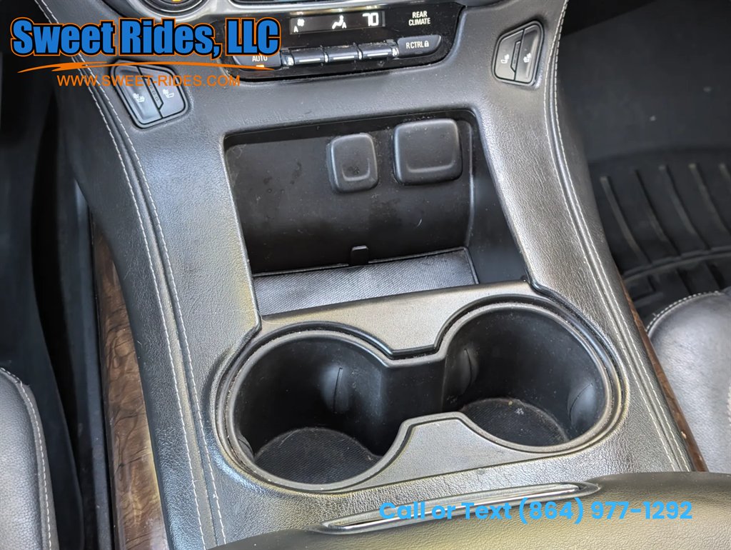 2015 Chevrolet Tahoe LT - Photo 16