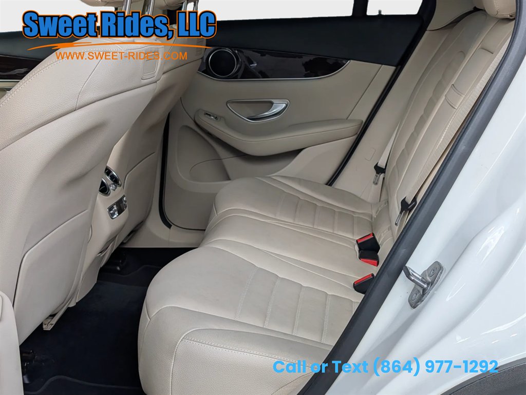2019 Mercedes-Benz GLC GLC300 - Photo 11